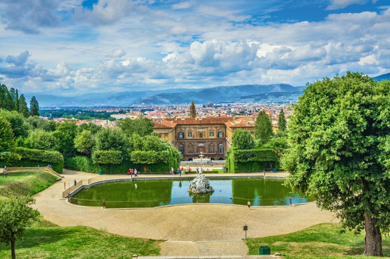 Historic Center Palace - Huge 4 Bedrooms Santa Croce Apartment - By Likehomeflorence Exterior photo