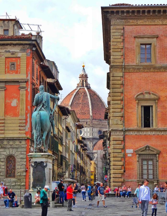 Historic Center Palace - Huge 4 Bedrooms Santa Croce Apartment - By Likehomeflorence Exterior photo